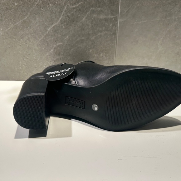 Alfani Nadennel Bootie NIB - Picture 6 of 7